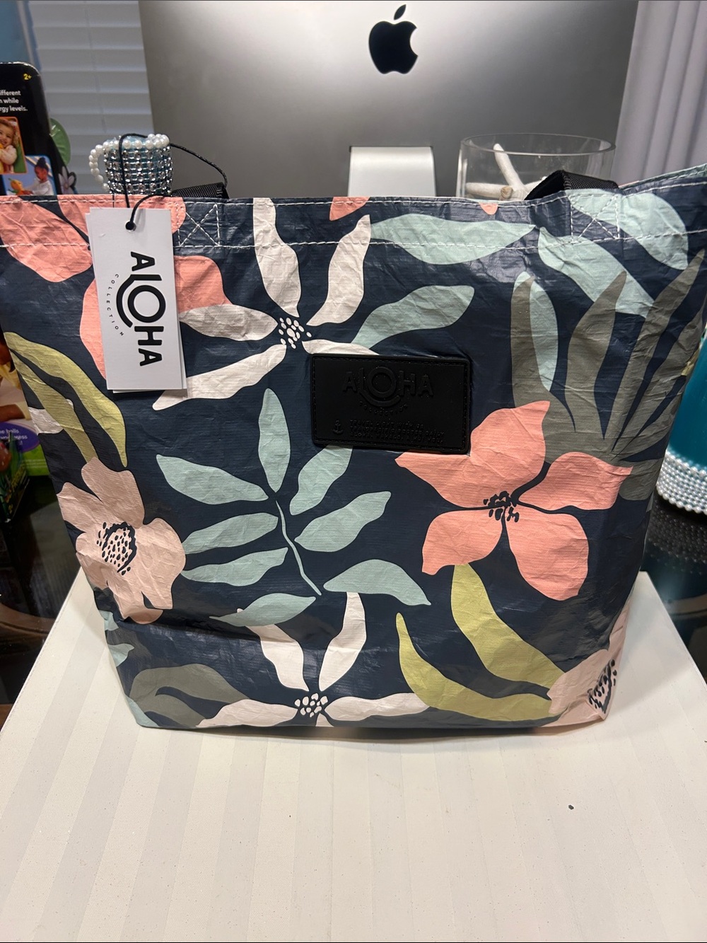 ALOHA COLLECTION  Floral Wall Tapestry water resistant TOTE - NWT retail $54